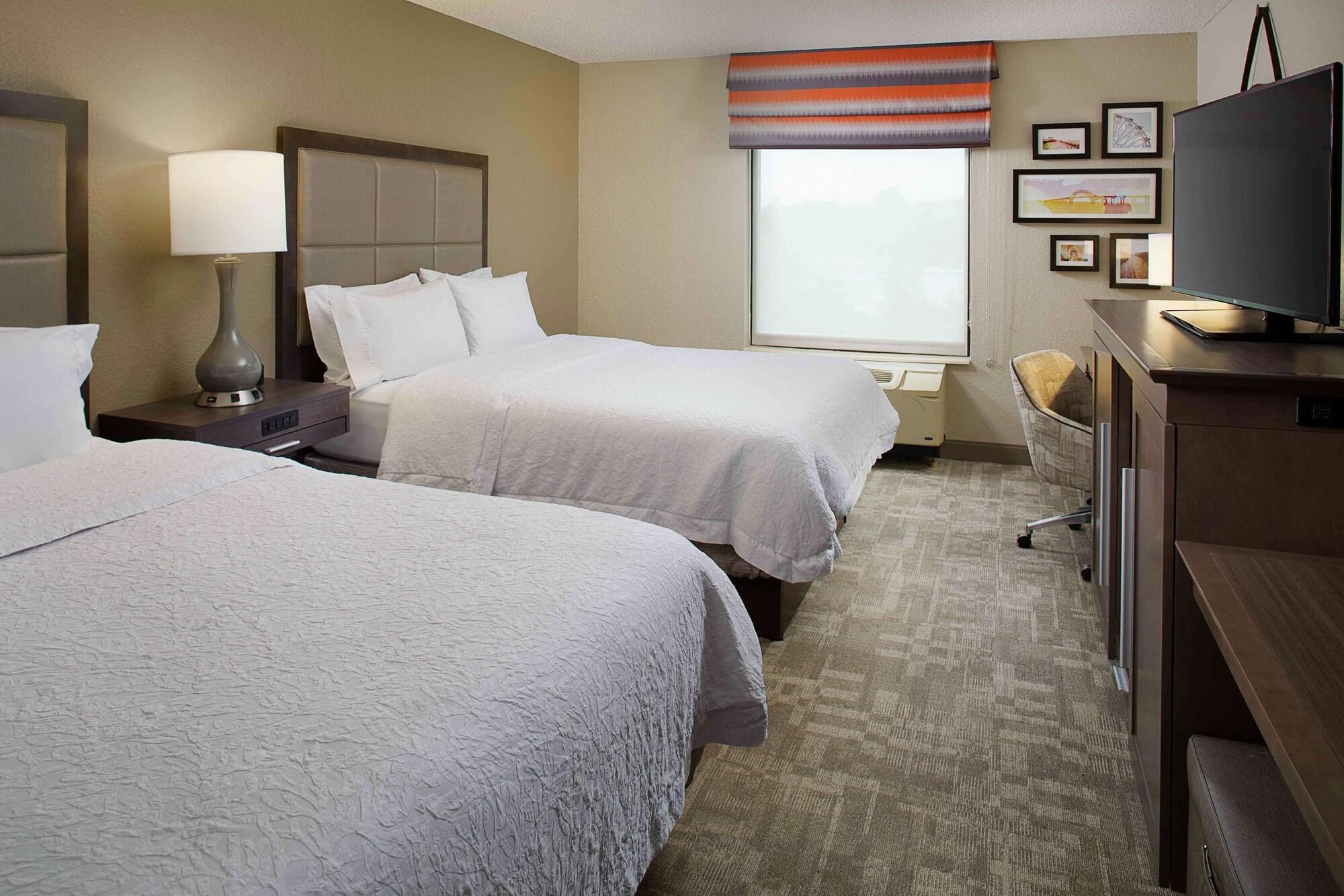 Hampton Inn By Hilton Garden City Long Island Εξωτερικό φωτογραφία