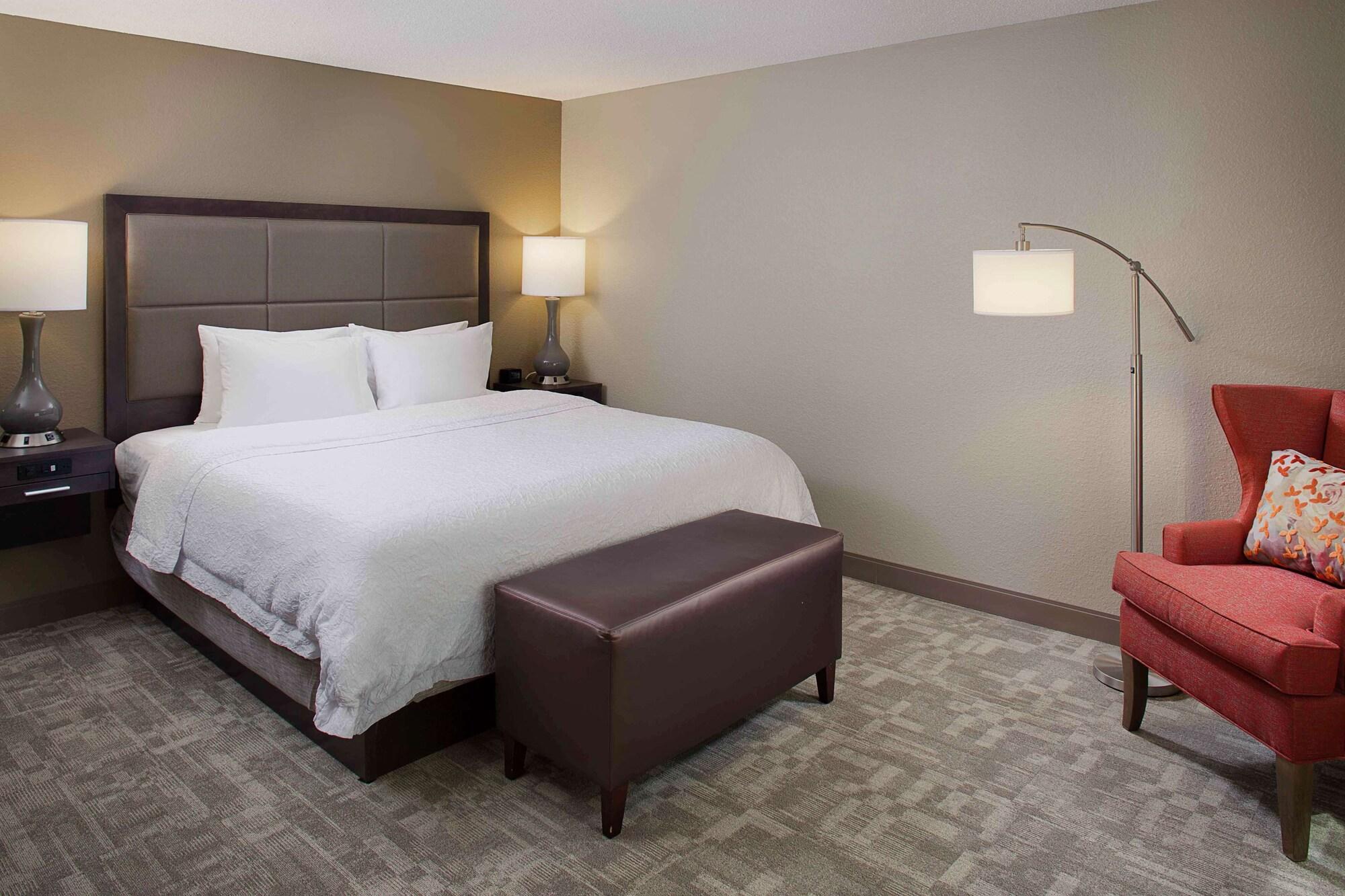 Hampton Inn By Hilton Garden City Long Island Εξωτερικό φωτογραφία