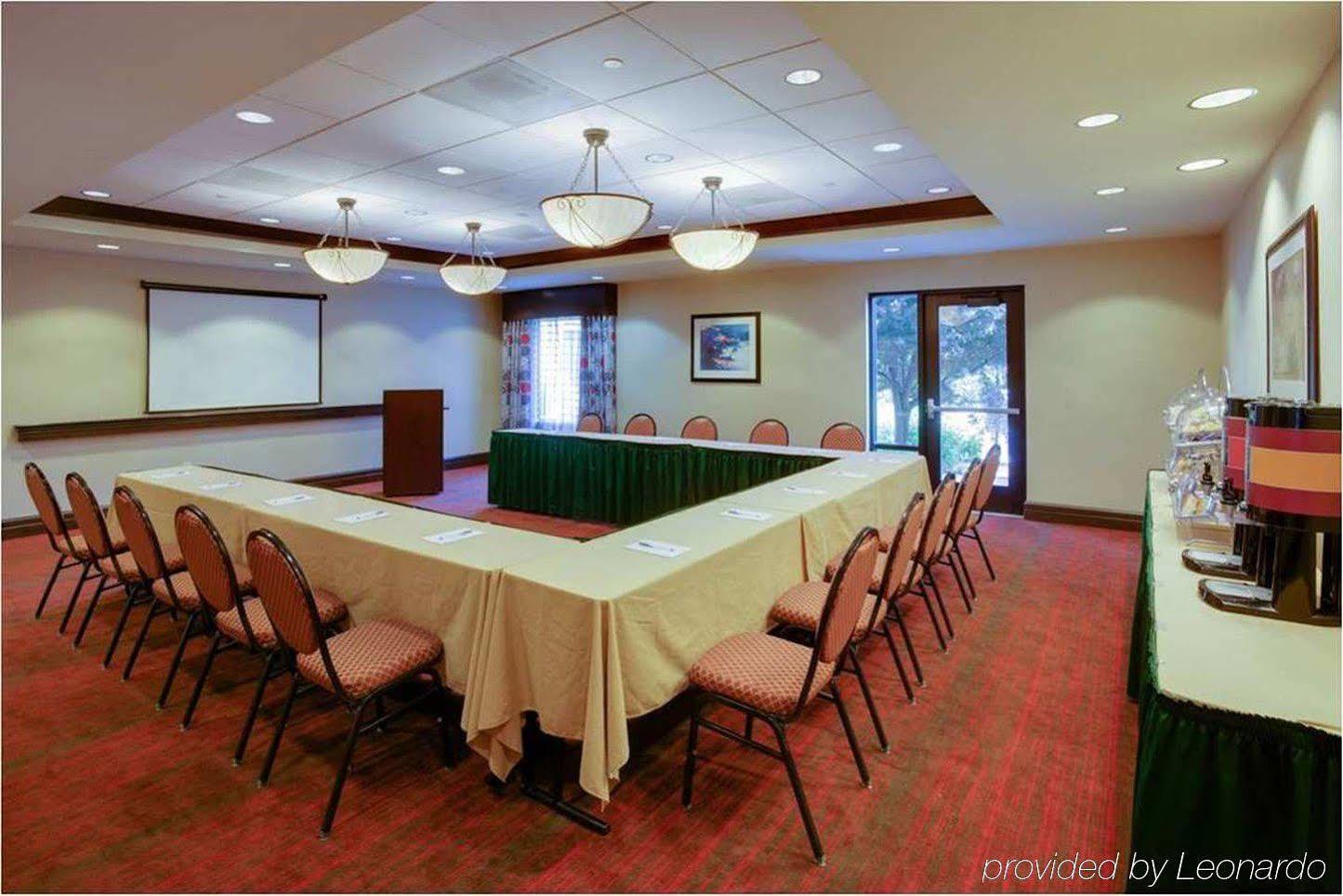 Hampton Inn By Hilton Garden City Long Island Εξωτερικό φωτογραφία