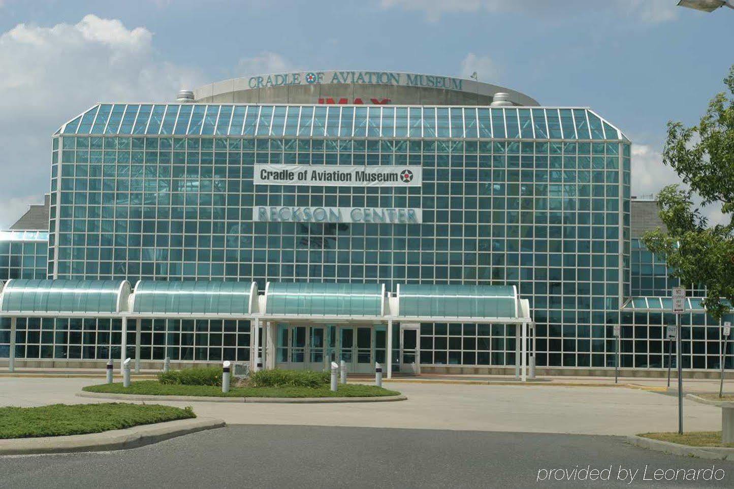 Hampton Inn By Hilton Garden City Long Island Ανέσεις φωτογραφία