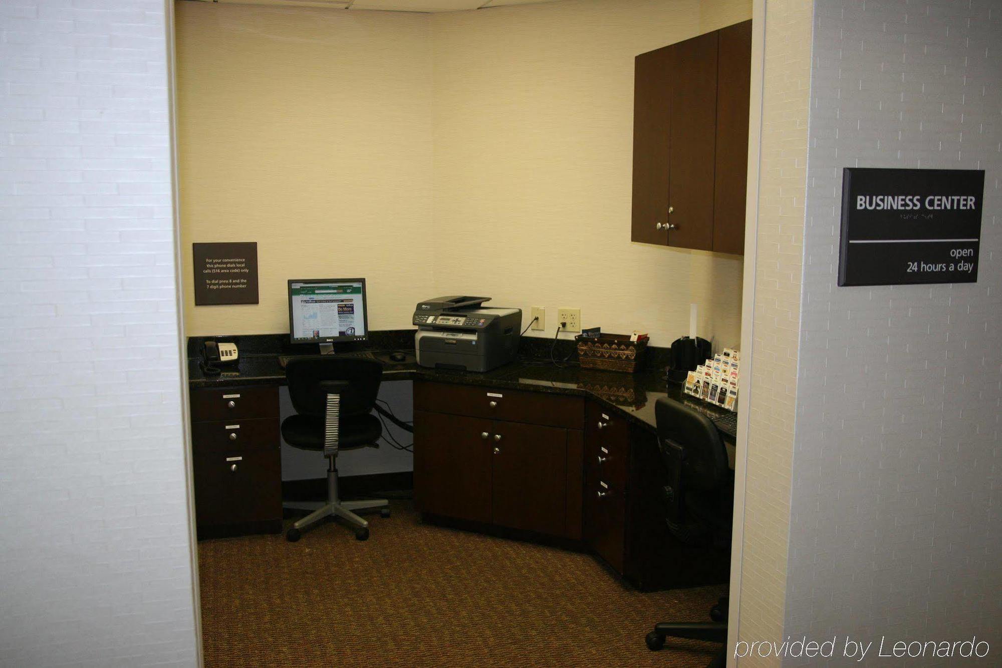 Hampton Inn By Hilton Garden City Long Island Εξωτερικό φωτογραφία